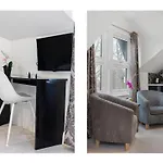 Modern City Centre Studio Apartment