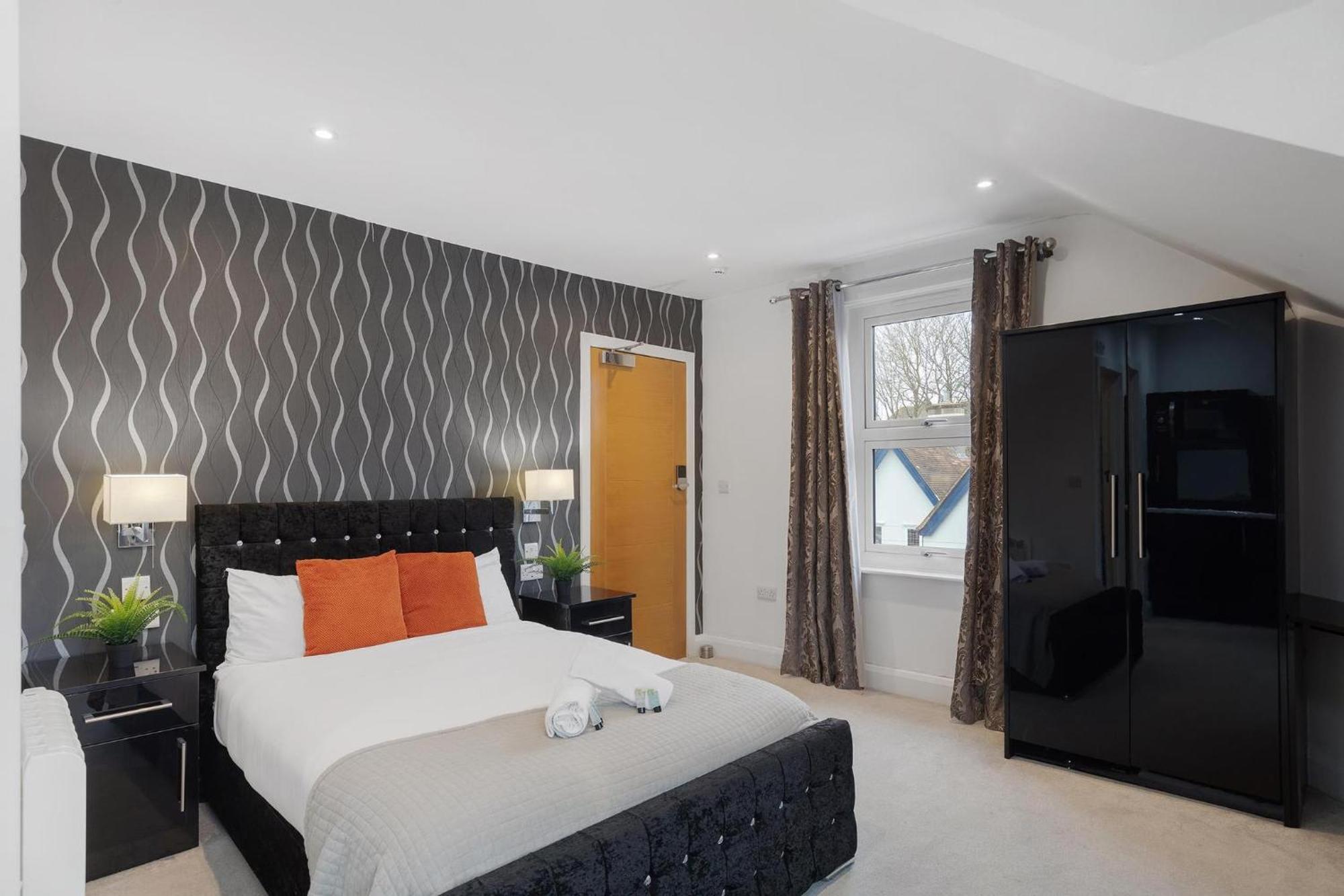 Modern Centre Apartment *
