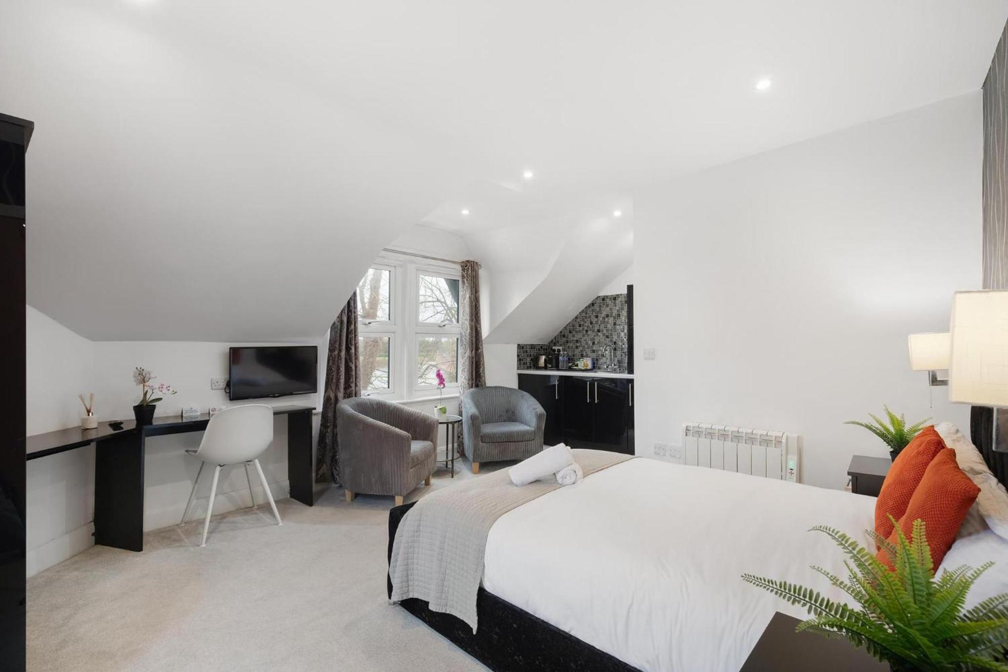 Modern Centre Apartment *