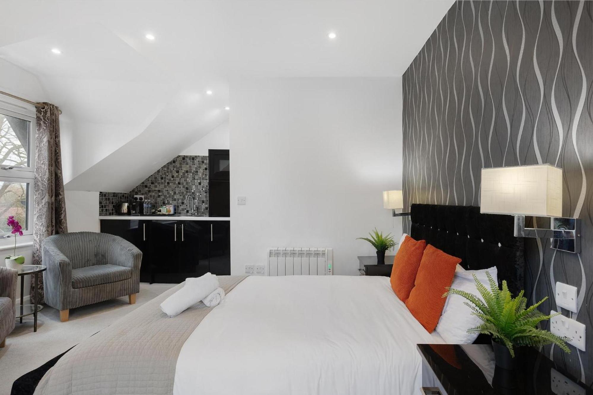 Modern Centre Apartment